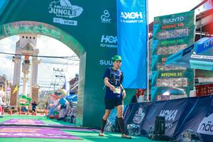 BIB: 140, 100
                            <button type="button" onclick="openModal(24867598)" class="btn btn-primary btn-sm float-right btn-popup" data-toggle="modal" data-target=".modal-high-quality">
                        <i class="fas fa-shopping-cart"></i> Add to Cart
                    </button>
                                            <button type="button" onclick="isThisMe(24867598, true)" class="btn btn-success btn-sm float-right btn-popup btn-isme hidden" data-toggle="tooltip" data-placement="bottom" title="นี่คือรูปของคุณใช่ไหม คลิกที่นี่เพื่อเอาเข้าอัลบั้ม">
                        <i class="fas fa-plus"></i> Add to album
                    </button>
                    <button type="button" onclick="isThisMe(24867598, false)" class="btn btn-warning btn-sm float-right btn-popup btn-isnotme hidden">
                        <i class="fas fa-ban"></i> Remove from album
                    </button>